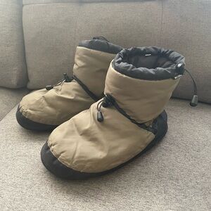 MEC Down Booties
